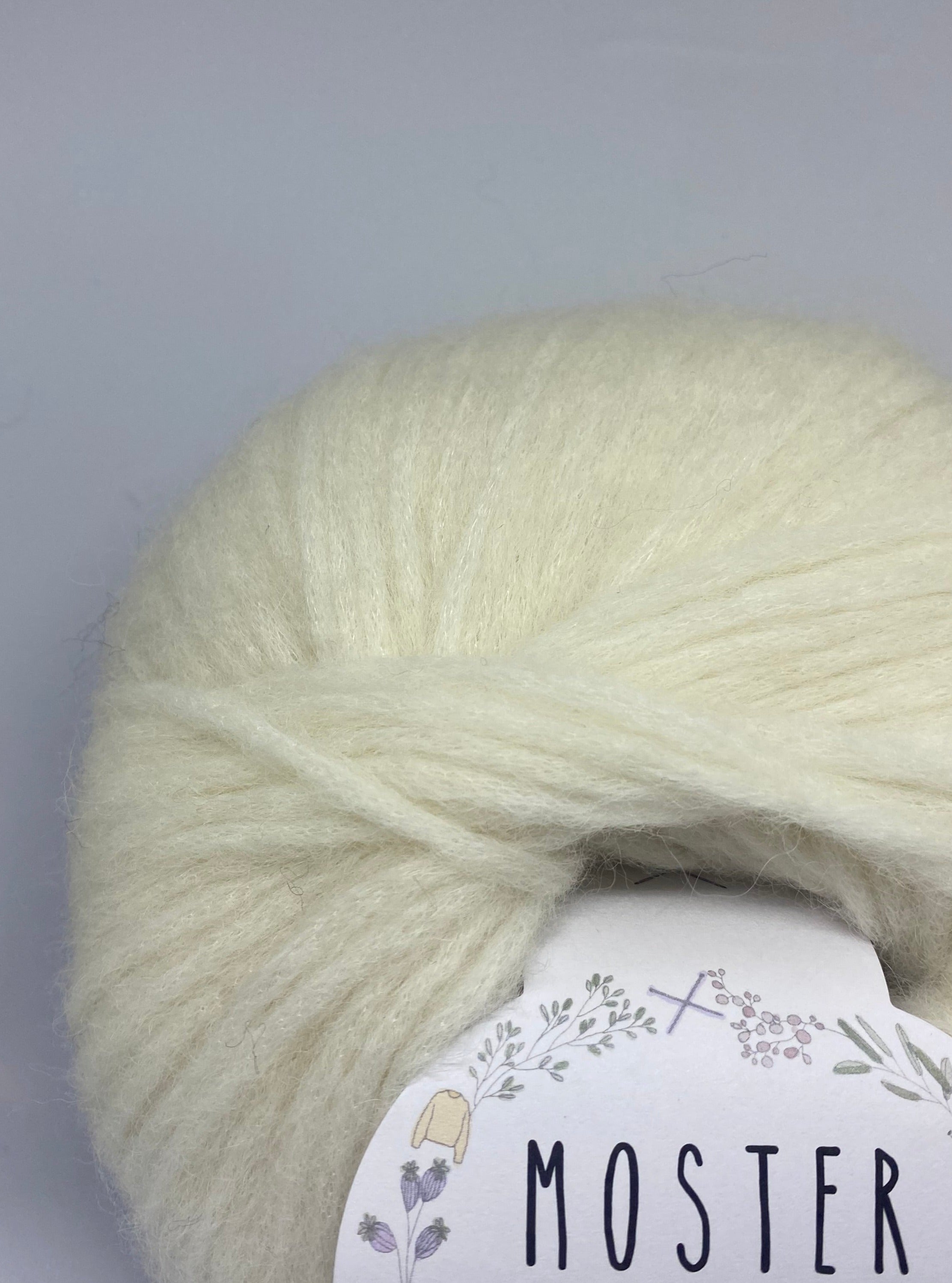 SNOW WHITE (BABY ALPACA MERINO WOOL)